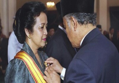 BJ Habibie Akan Dimakamkan di TMP Kalibata di Samping Makam Istri Tercinta Ainun Habibie 