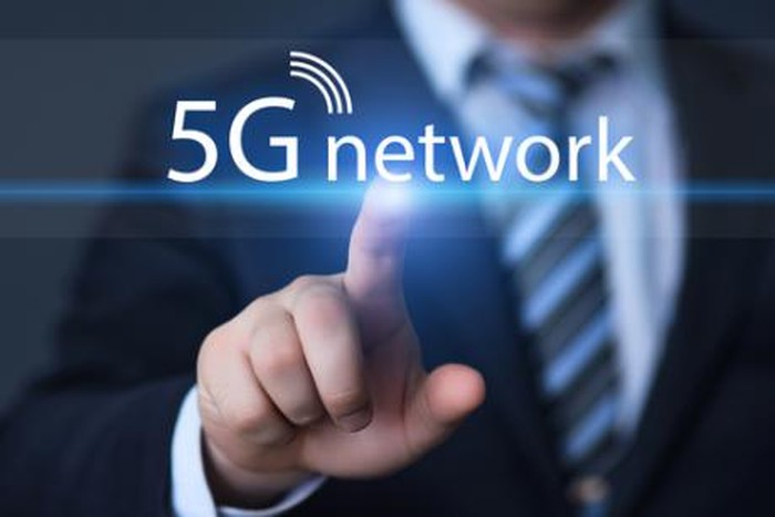 Hati-hati Jaringan 5G Bisa Merusak Otak dan Kesuburan