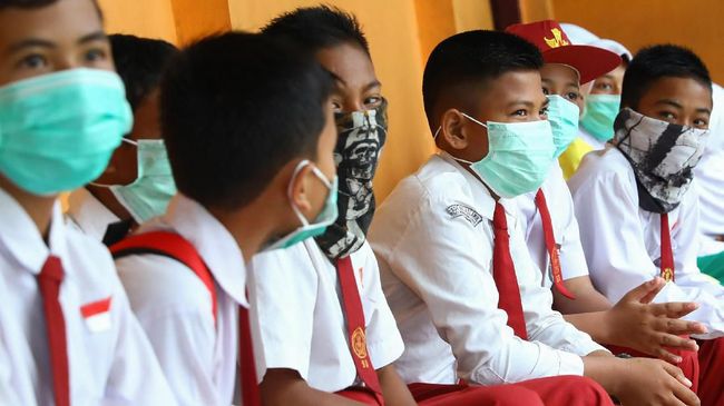 Cegah Corona, Anak-anak Dilarang Berbagi Makanan Di Sekolah