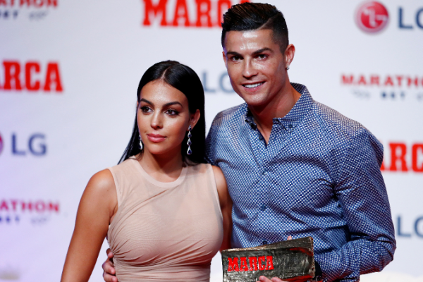 Tiga Hal Ini Bikin Pacar Cristiano Ronaldo 