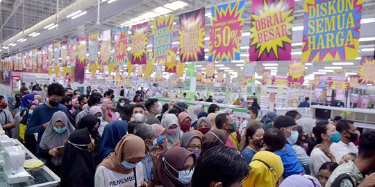 Cuci Gudang Giant Diserbu Warga, Epidemologi Riau Khawatirkan Klaster Baru