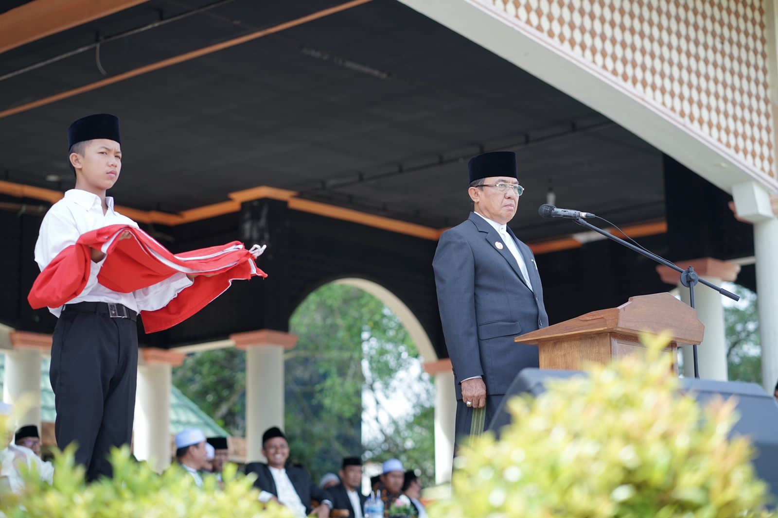 Dipimpin Bupati, Upacara Hari Santri di Inhil Berlangsung Khidmat