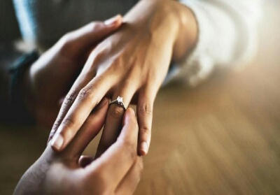 Miris, Gadis Ini Nyaris Dinikahi Kekasih yang Ternyata Sesama Jenis