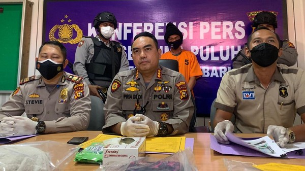 Polisi Ringkus Pembunuh Pria Tua Pemilik Salon di Kota Dumai