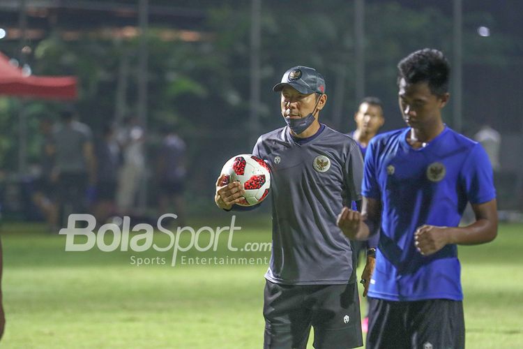 Delapan Pemain Timnas Positif COVID-19, STY Bingung, Kok Bisa ?