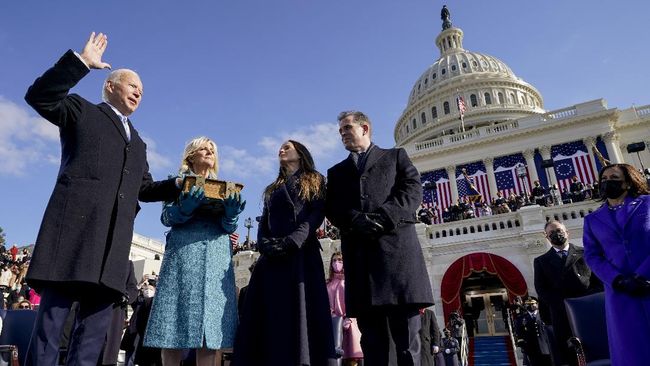 Joe Biden-Kamala Harris Resmi Jadi Presiden dan Wapres AS 