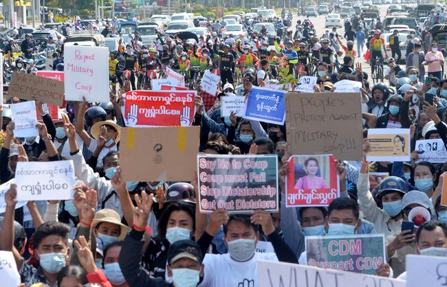ASEAN Bujuk Junta Hentikan Kekerasan Myanmar di KTT Hari Ini