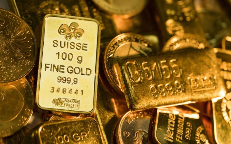 Harga Emas Hari Ini Turun ke Rp1,015 Juta per Gram