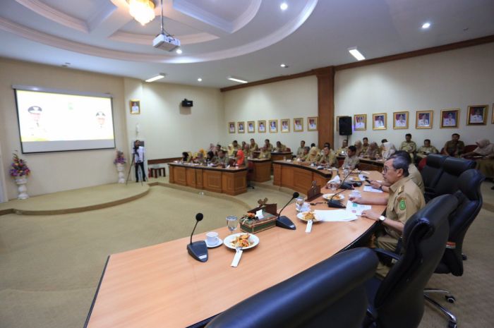 Refleksi Satu Tahun Kepemimpinan Gubri dan Wagubri