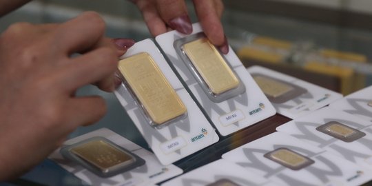 Harga Emas Naik Rp5.000 Menjadi Rp 945.000 per Gram 