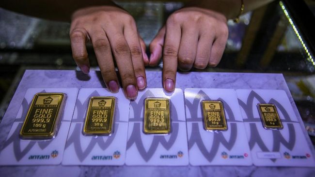 Harga Emas Antam Hari Ini 9 November, Naik ke Rp1,006 Juta 