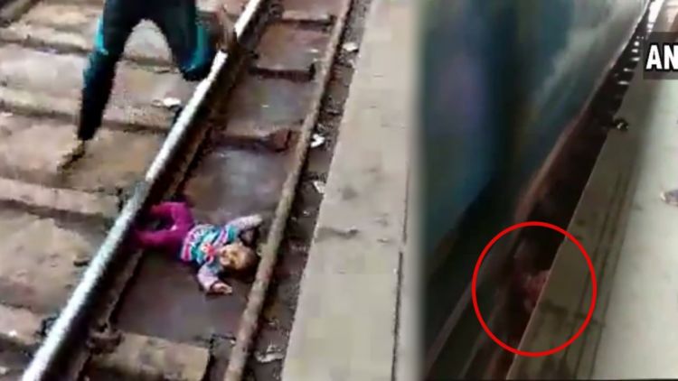 Viral, Bayi India Selamat Setelah Jatuh di Tengah Rel dan Dilintasi Kereta Api