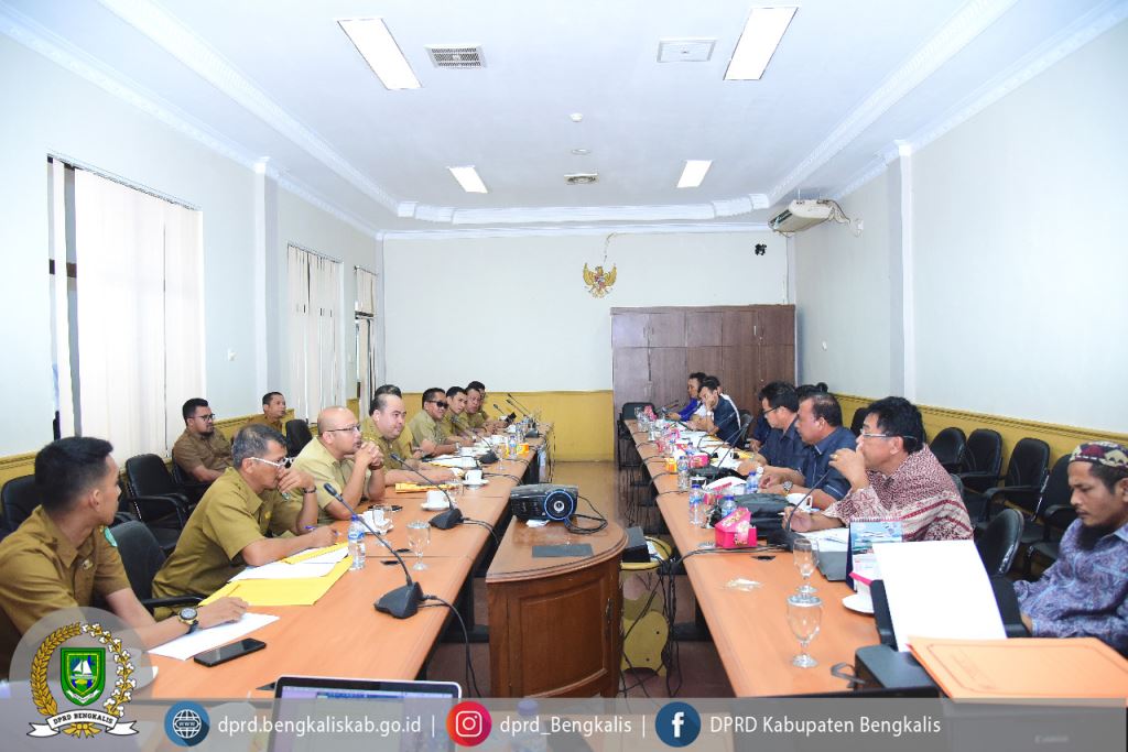 Bahas Anggaran 2019 Komisi II DPRD Bengkalis Raker dengan OPD