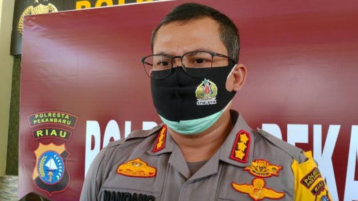 Ramai Pengunjung, Tiga Toko di Pekanbaru Ditegur 