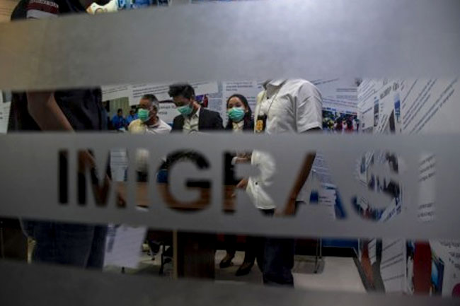 11 WNA di Siak Dideportasi Karena Kasus Pelecehan Seksual dan Penyalahgunaan Izin