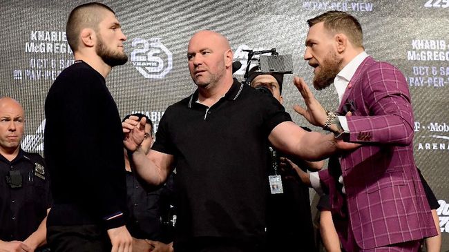 Syarat Khabib Berdamai dengan McGregor