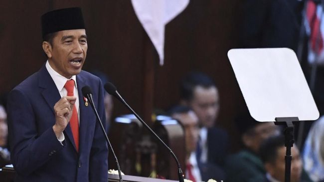 Jokowi Heran Impor Cangkul Hingga Ratusan Ribu Buah