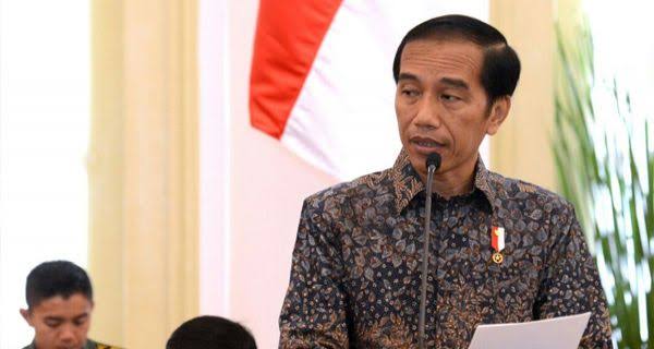 Jokowi Persoalkan Cangkul yang Masih Mengandalkan Impor