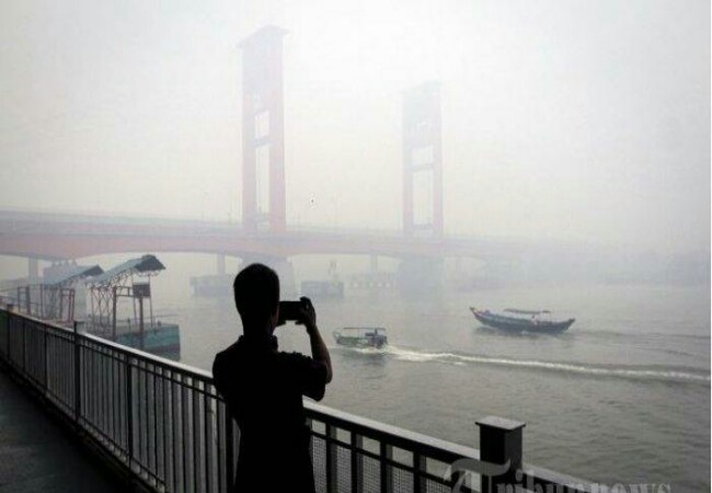 Asap Tebal Masih Selimuti Sumsel dan Jambi, Pagi Tadi Udara Pekanbaru Kabur