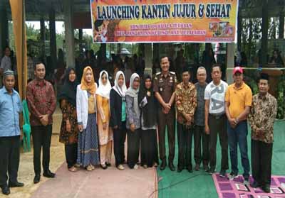 Kantin Jujur Perkuat Karakter Positif Siswa