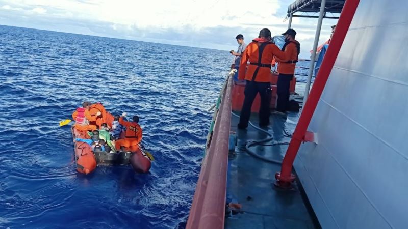 Kapal Nelayan Karam di Perairan Padang, 4 Orang Belum Ditemukan