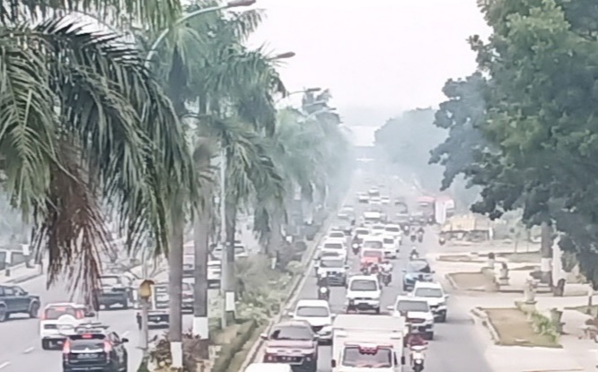 Warga Riau Mulai Keluhkan Kabut Asap, Ganggu Aktivitas dan Kesehatan