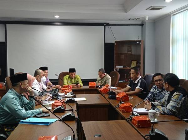 Tanyakan Pembangunan SMP Negeri, Komisi IV Rapat dengan Disdik dan BPKAD Kota Pekanbaru