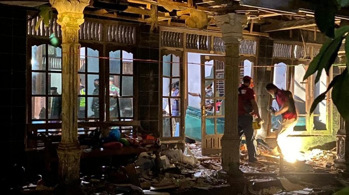 Ledakan Petasan di Kebumen: Korban Tewas Diduga Meracik Petasan Sambil Merokok  