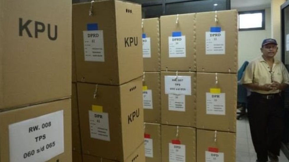 Bawaslu Kota Pekanbaru Temukan 14 Kotak Suara Rusak