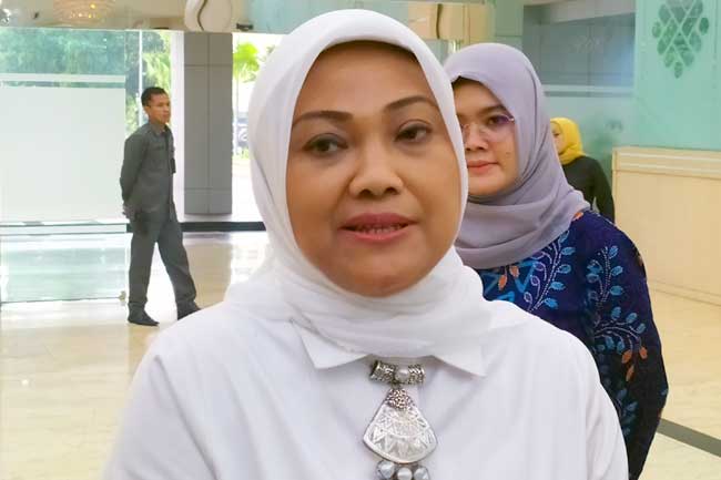 Menaker Ida Fauziyah Positif Corona