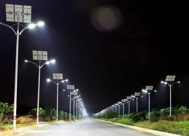 Riau Dapat Hibah 5.000 Lampu Jalan Tenaga Surya