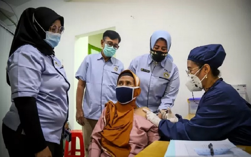 Progres Vaksinasi Lansia di Provinsi Riau Baru 2 Persen 