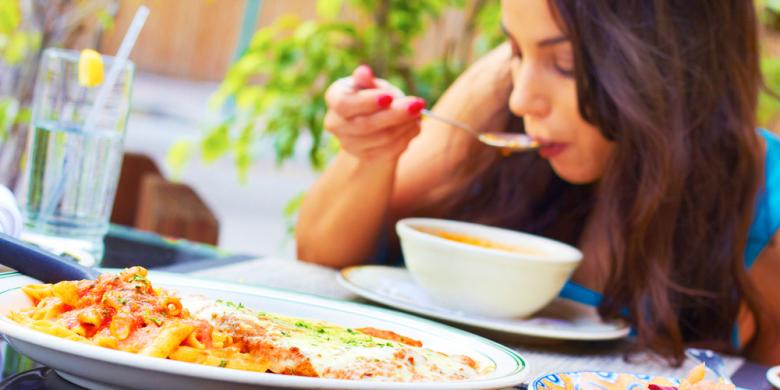 Lihat Kepribadian dengan Cara Makanmu