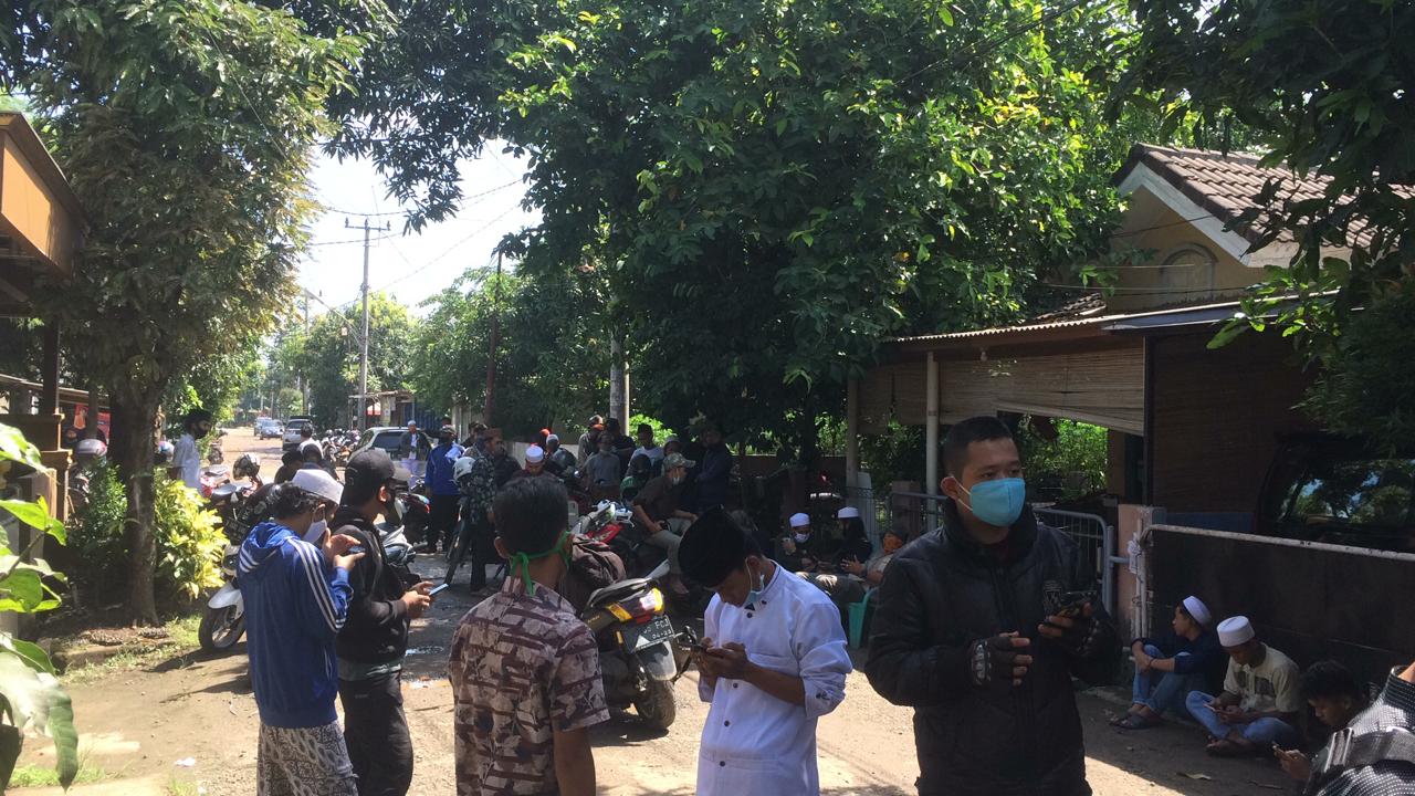 Habib Bahar Kembali Dibui, Ratusan Pendukungnya Datangi Lapas Gunungsindur