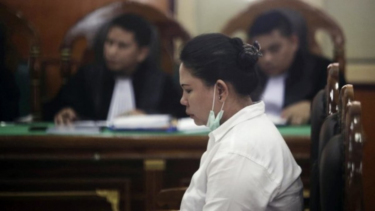 Final! Meiliana Pengkritik Volume Azan Tetap Dihukum 18 Bulan Penjara