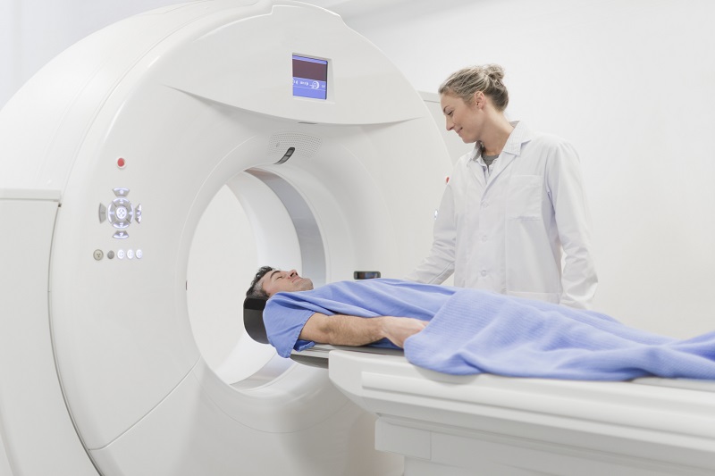 Ahli Sebut CT Scan Lebih Akurat Deteksi Virus Corona Dibanding Tes Swab