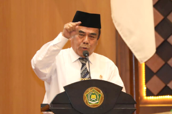 Dilarangnya Cadar di Instansi Pemerintah, PPP: Melanggar HAM