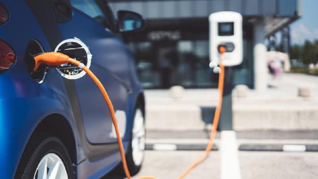 Lengkapi Perpres, Jokowi Bakal Terbitkan PP Mobil Listrik