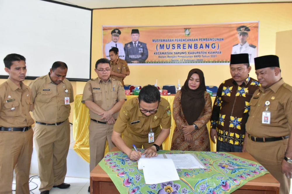 Bupati Kampar Ingatkan Tidak Ada Kegiatan Masuk Tengah Jalan
