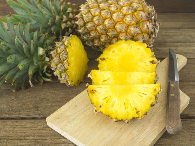 10 Manfaat Dari Buah Nanas