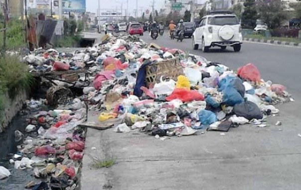 Sampah Menumpuk, Operator Berdalih Sulit Dapatkan Solar