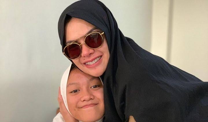 Kasus Pencemaran Nama Baik, Loly Anak Sulung Nikita Mirzani Penuhi Panggilan Polisi
