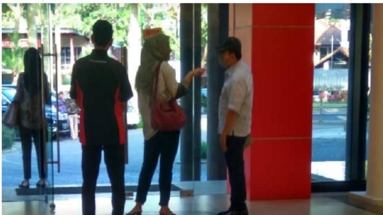 Penampakan Setya Novanto Saat Pelesiran ke Toko Bangunan Mewah