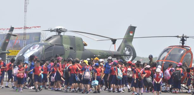 Danlanud Undang Masyarakat Datangi Pameran Alutsista TNI di Lanud Rsn