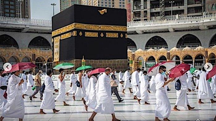 Umrah Dibuka Lagi, Jemaah RI Mulai Terbang ke Arab Saudi  