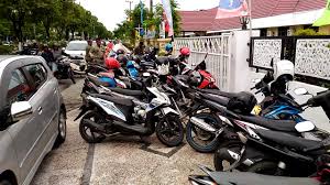 Dishub Bakal Tertibkan Parkir di Atas Trotoar Jalan Protokol