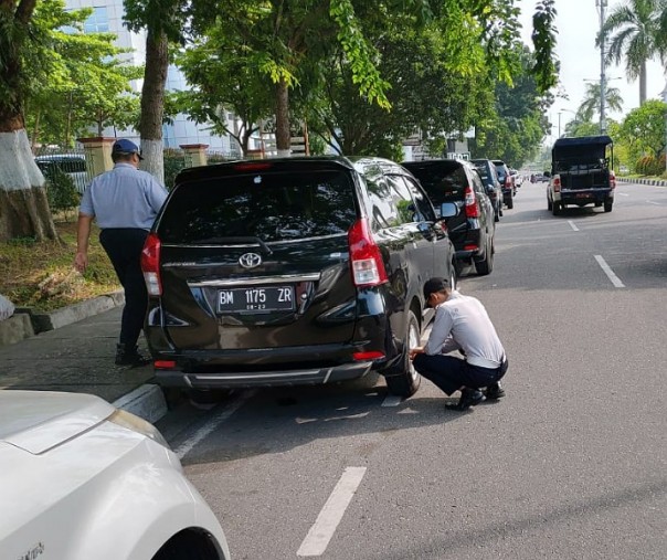Dishub Tertibkan Belasan Kendaraan