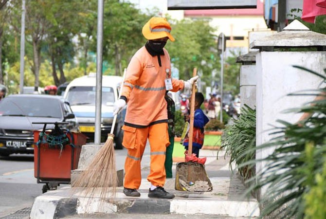 Pemko Akan Serahkan Tugas Penyapu Jalan Kepada Swasta