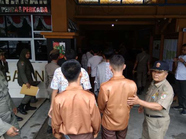 Belasan Pelajar Terjaring Razia Satpol PP