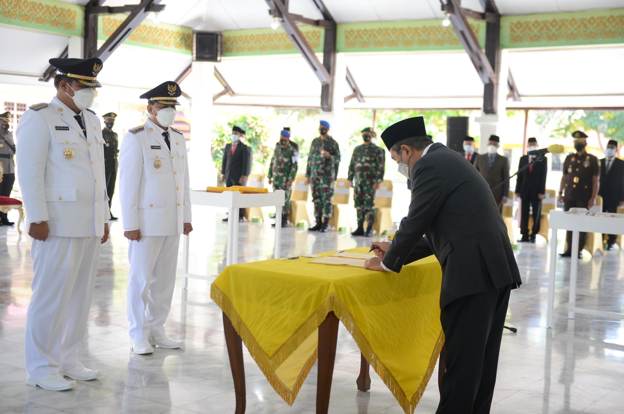 Plh Sekdako Pekanbaru Lantik Pejabat Esselon III dan IV